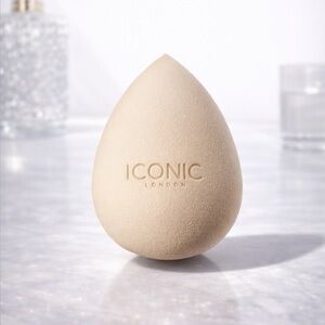 NEW ICONIC LONDON SEAMLESS BLENDER